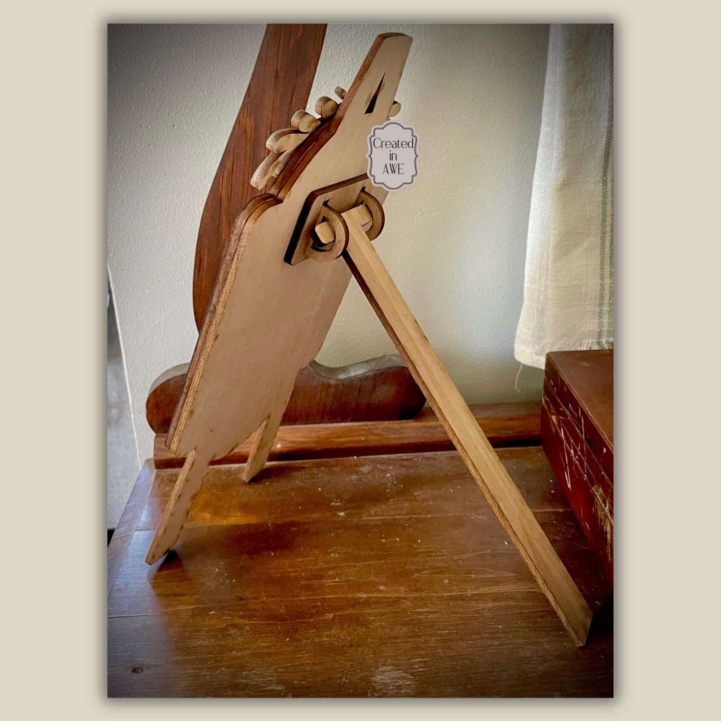 Interchangeable Easel Display with “Home” Insert | DIY Wood Kit