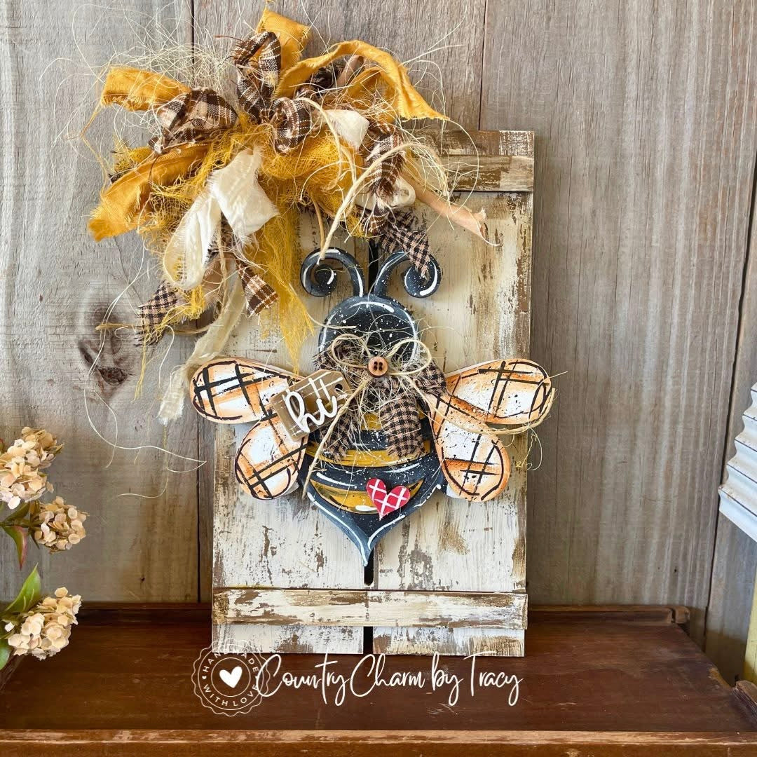 Honey Bee Pallet Sign – Laser Cut 1/4" Birch, 10" x 6"
