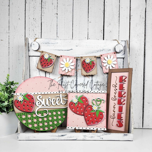 Berry Sweet Decor Set