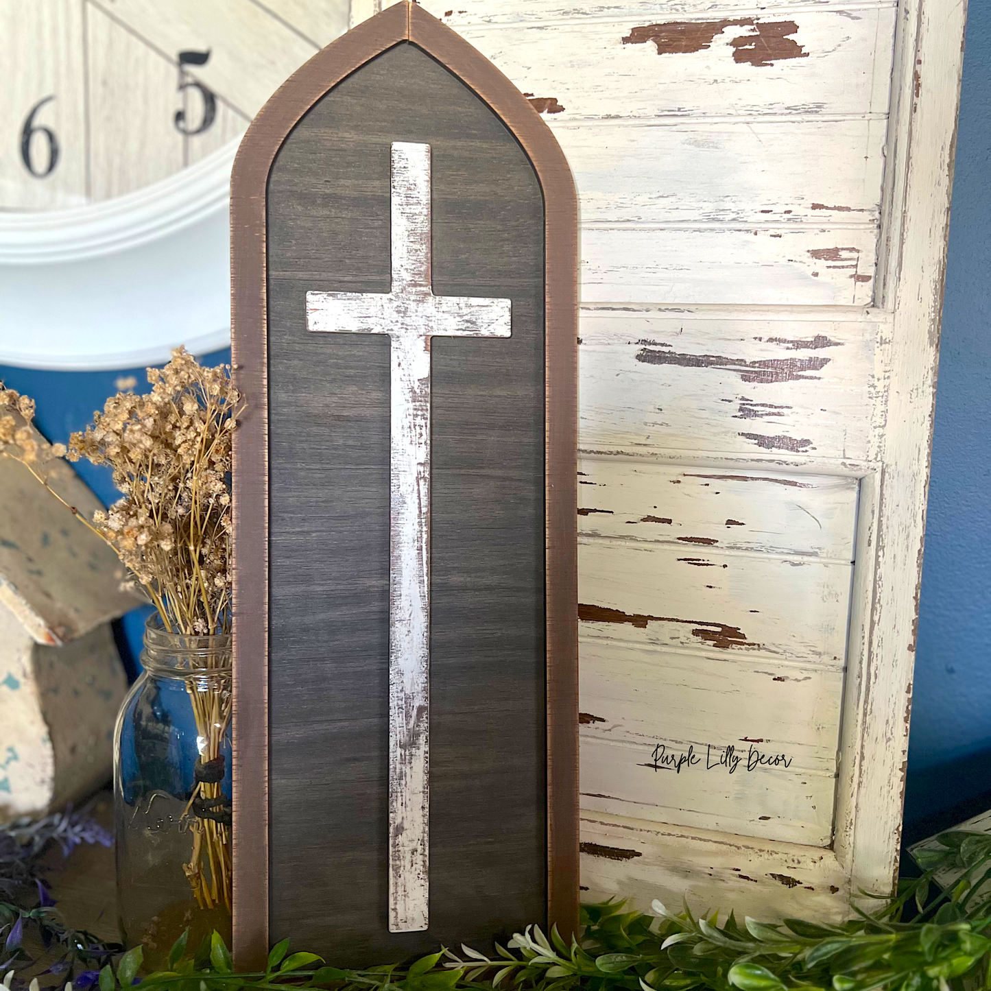 Elegant Arched Cross