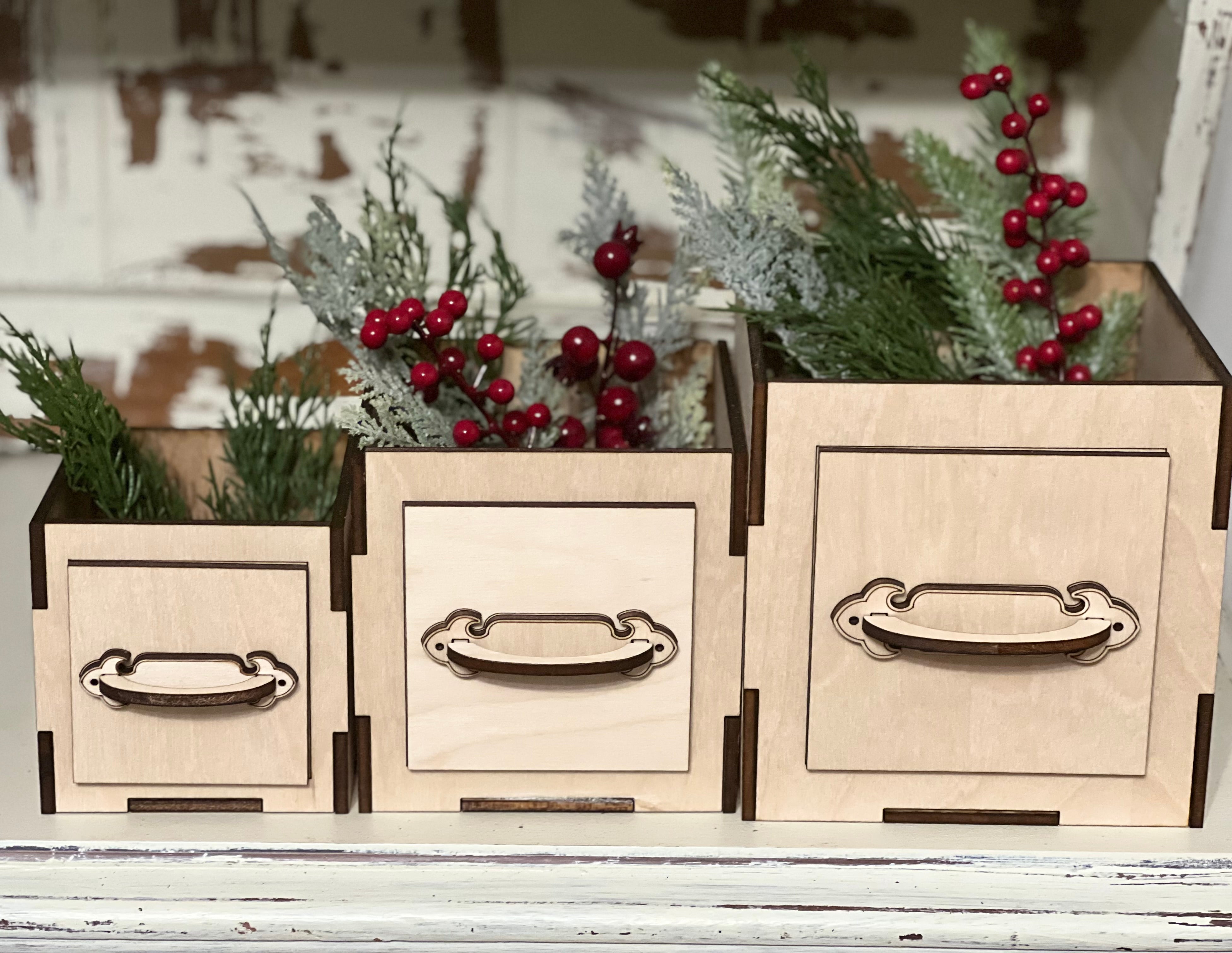 Rusty Wood Box Rustic Planter boxes – The Rust-Covered Cottage, LLC