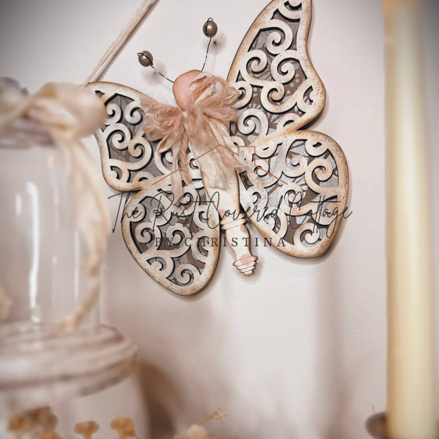 Spindle Butterly Hanger