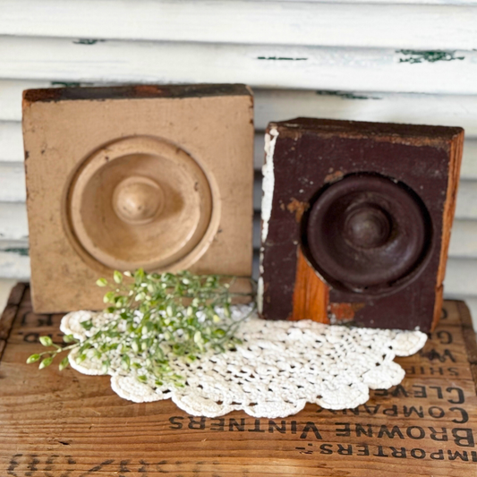 Vintage Architectural Rosettes Set
